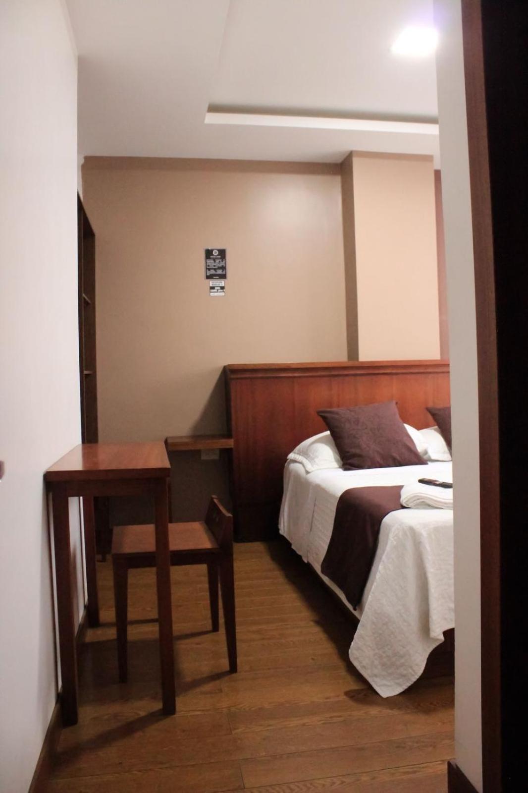 Hostal Camil Loja Exterior foto